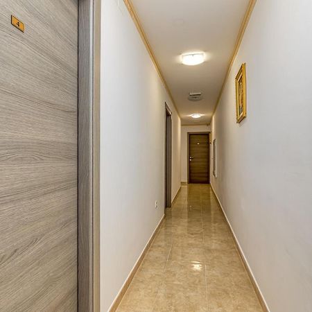 Rooms On Liberty Square Πόρετς Δωμάτιο φωτογραφία