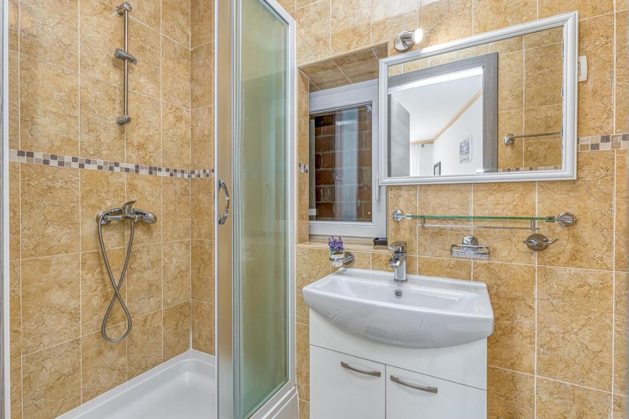 Rooms On Liberty Square Πόρετς Εξωτερικό φωτογραφία
