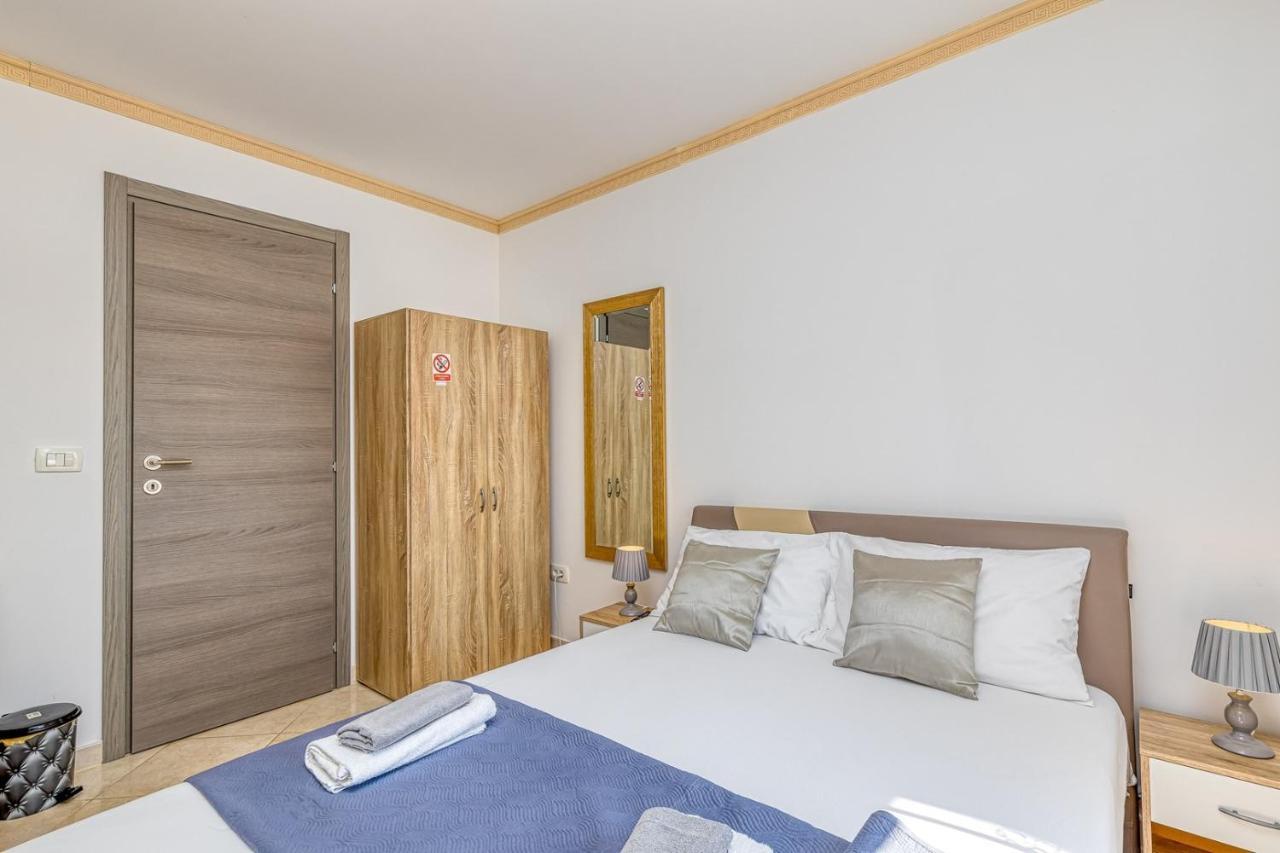 Rooms On Liberty Square Πόρετς Εξωτερικό φωτογραφία