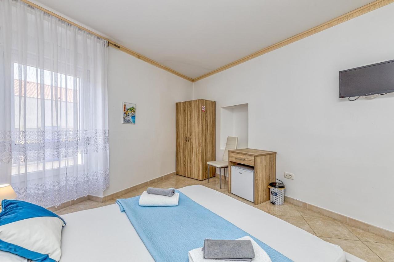 Rooms On Liberty Square Πόρετς Εξωτερικό φωτογραφία