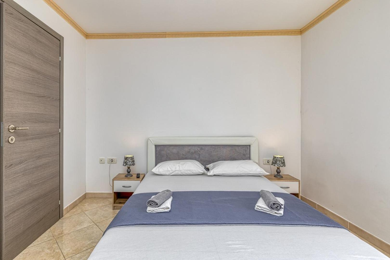 Rooms On Liberty Square Πόρετς Δωμάτιο φωτογραφία